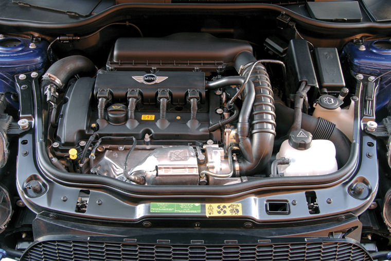 2009 Mini Cooper S Clubman 1.6L 4cylinder Turbo Engine Picture / Pic / Image